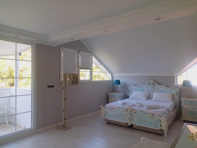 King Room