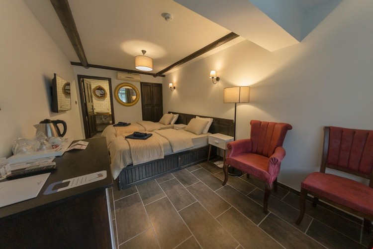 Standart Oda, Bahçe Manzaralı