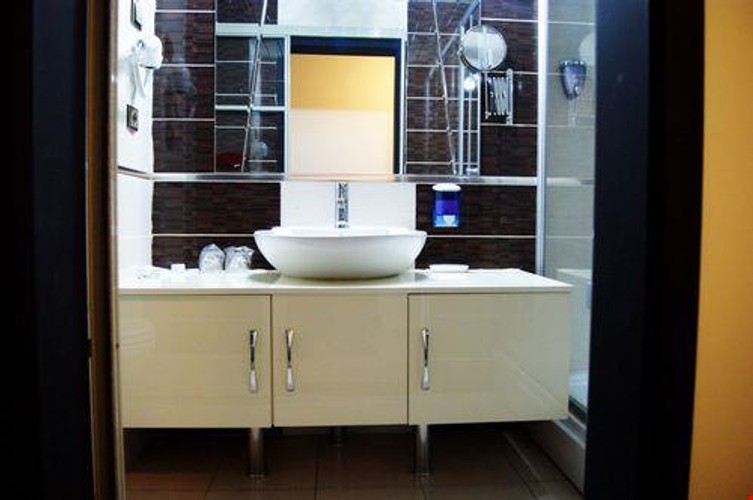 Standard Room (1 Person)