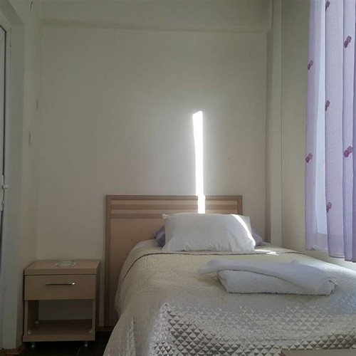 Standard Room (3 Person)