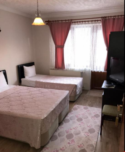 Balkonlu Oda (3 Kişilik, Balkonlu)