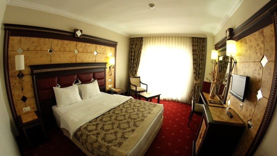 Single Room (1 Person)