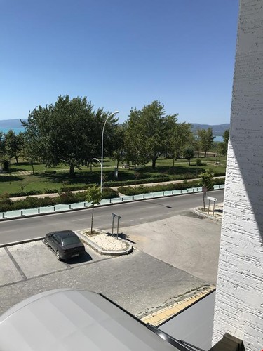 Standart Oda, Göl Manzaralı