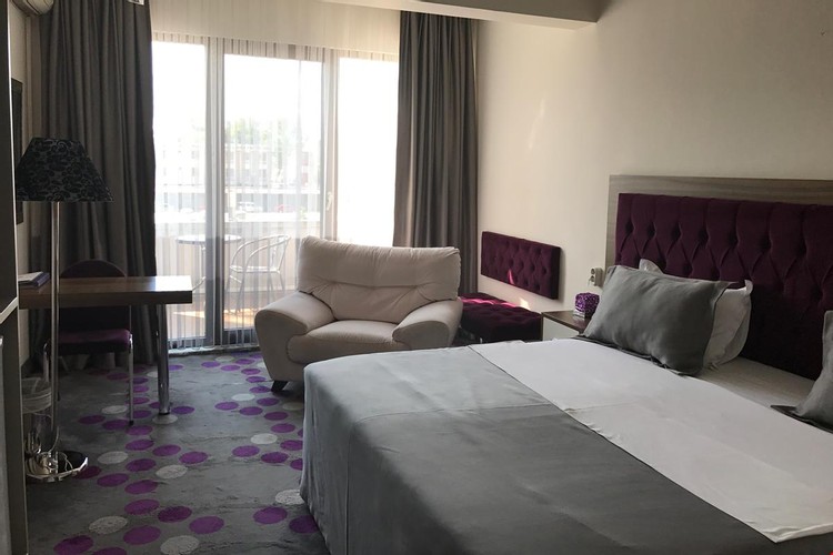 Teras Oda, Göl Manzaralı (Teraslı)