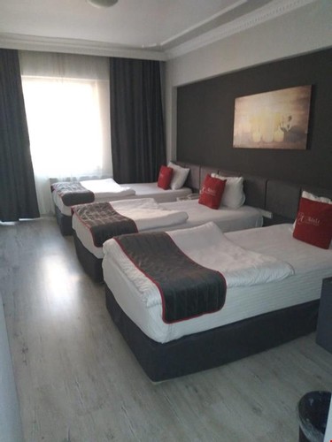 Standard Room (3 Person)