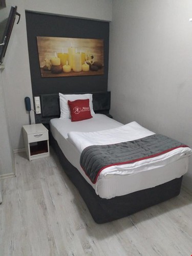 Economy Room (1 Person)