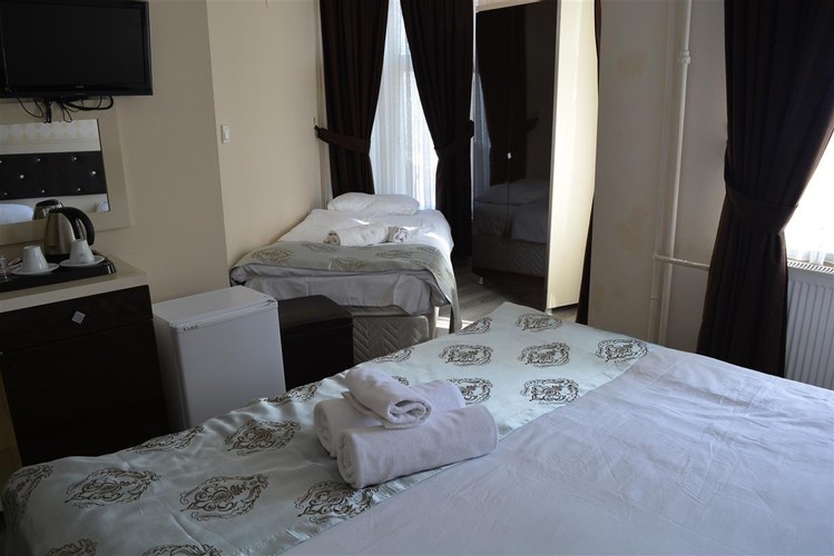 Family Room, Mountain View