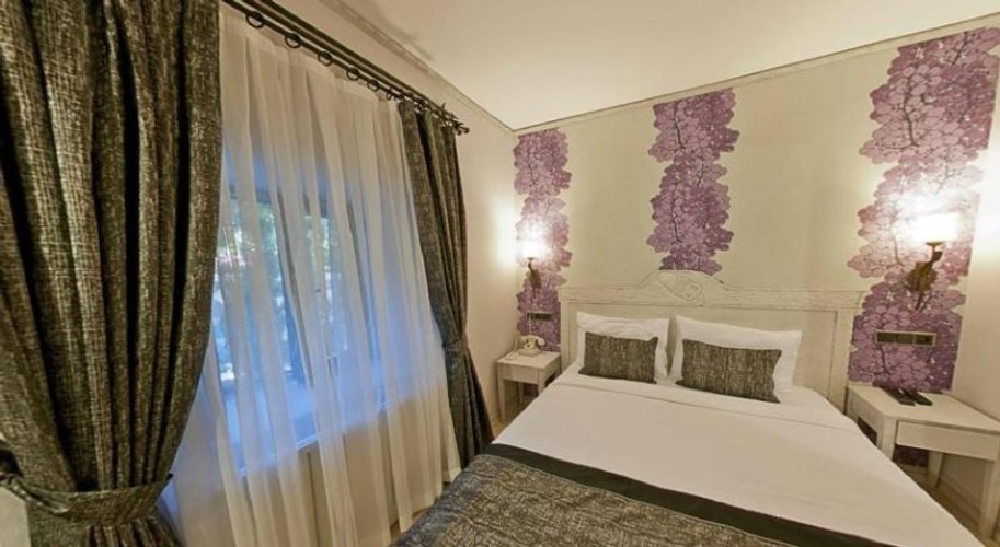 Standart Oda, Kara Manzaralı