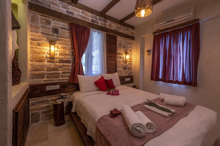 Standart Oda, Bahçe Manzaralı