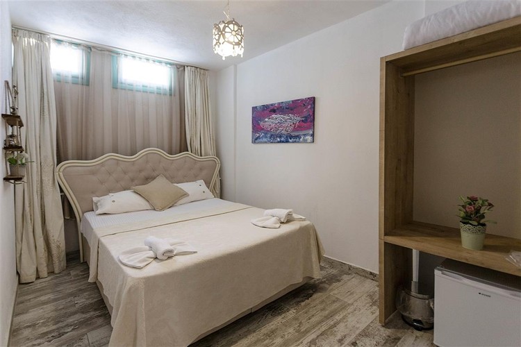 Ground Floor Opportunity Room