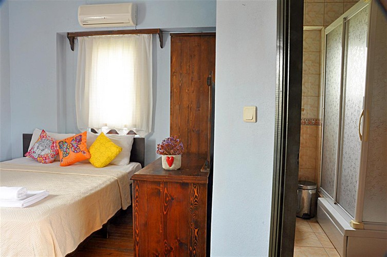 Standard Room (3 Person)