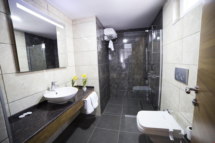 Aile Superior Odası