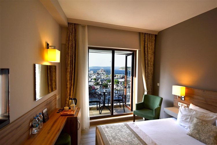 Standart Oda, Boğaz Manzaralı