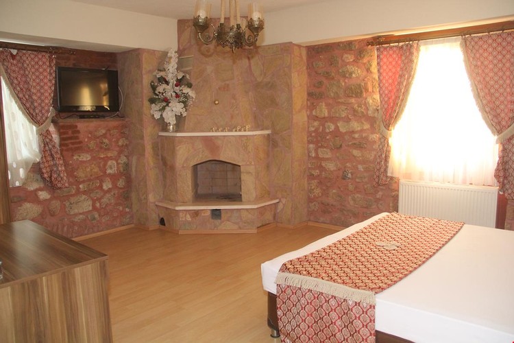 Deluxe Room, Partial Sea View