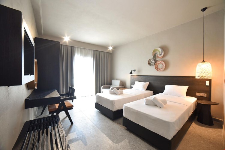 Superior Room, Garden View