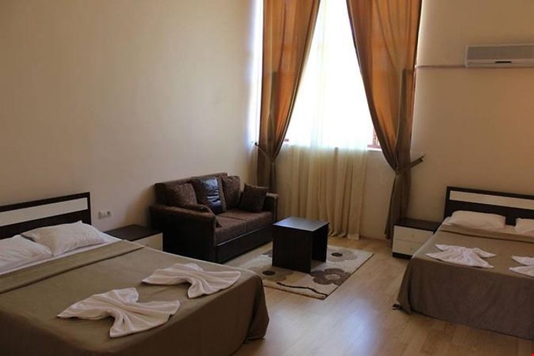 Standard Room, Garden View