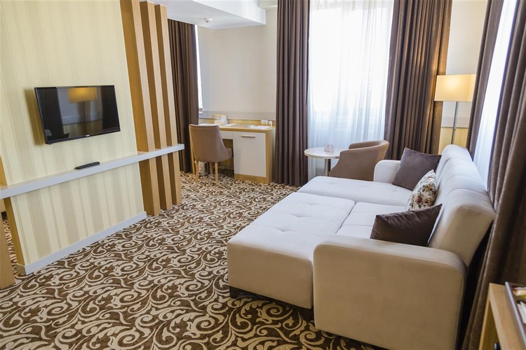 Suite Room