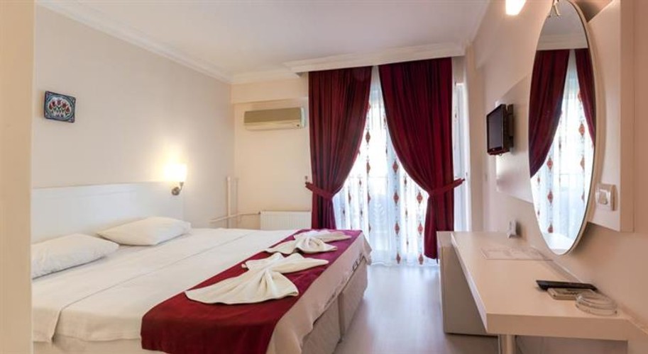 Standard Room, Pool View