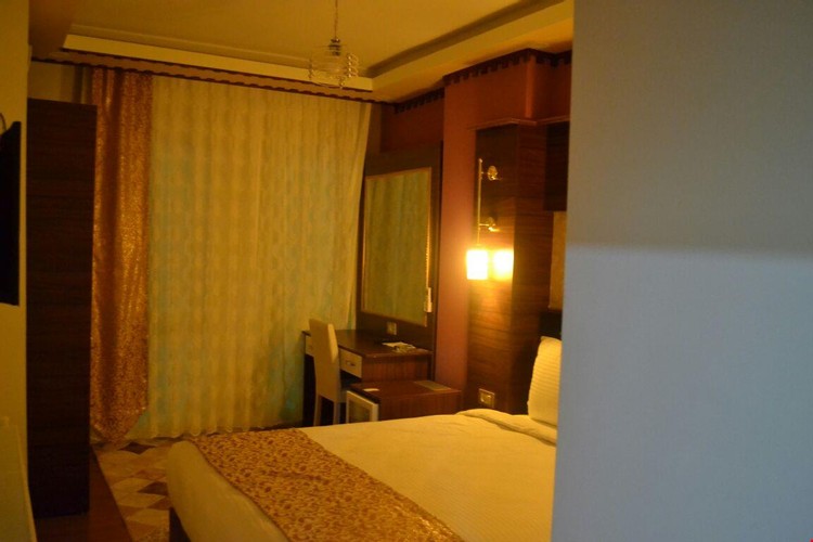 Economy Room (1 Person)