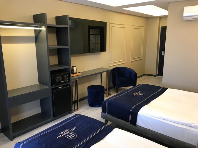 Deluxe Oda (3 Kişilik, Balkonlu)