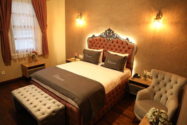 Aile Suit Odası (Balkonlu)