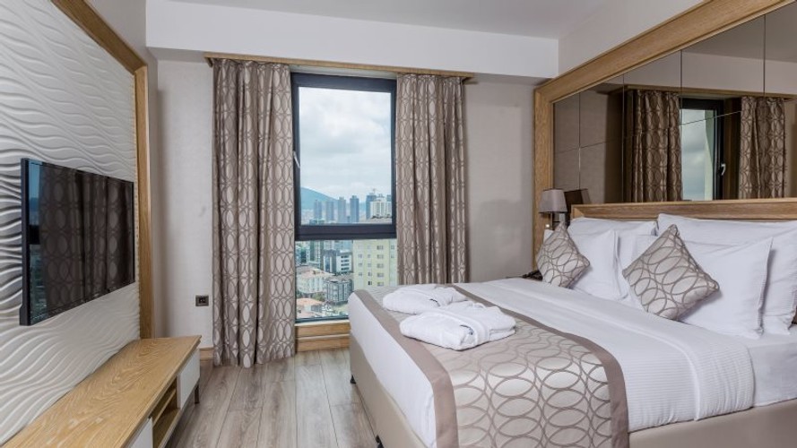 Deluxe Superior Suit Oda