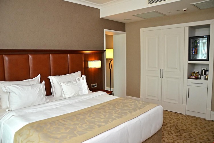 Family Deluxe Suite Room