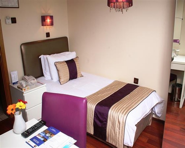 Standard Room (1 Person)