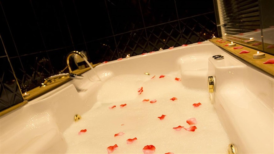 Premium Suit Oda (Jakuzi)