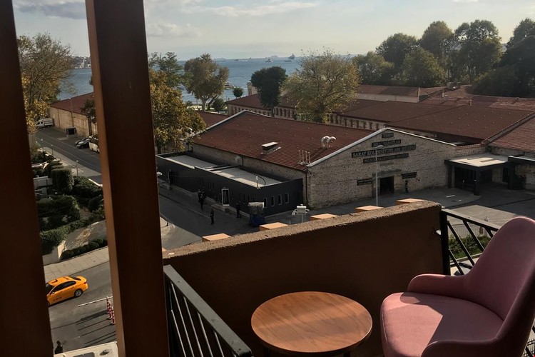 Superior Oda, Boğaz Manzaralı