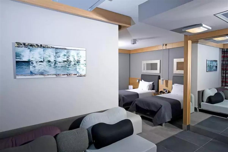 Deluxe Iki Ayrı Yataklı Oda