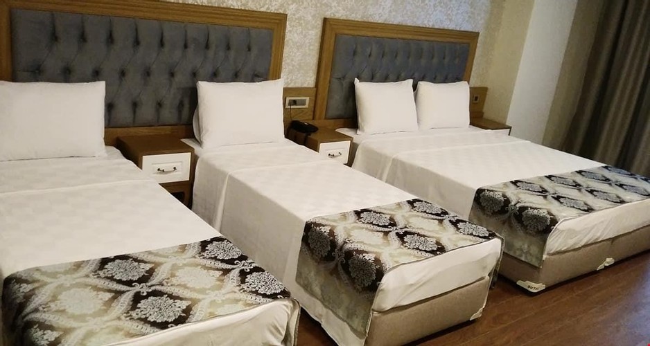 Family Room (Balcony)