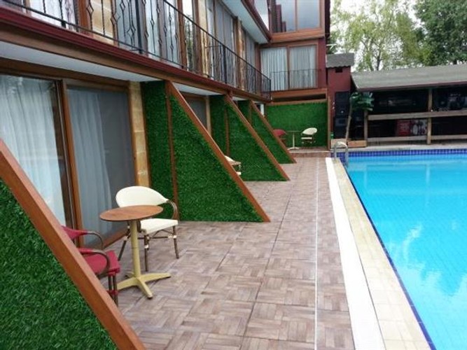 Superior Oda, Havuz Manzaralı