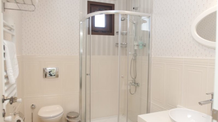 Deluxe Iki Ayrı Yataklı Oda