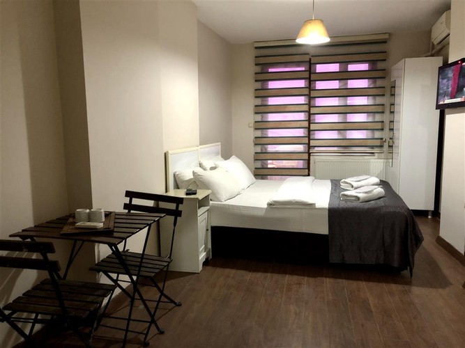 Comfort Suite Room (Balcony)