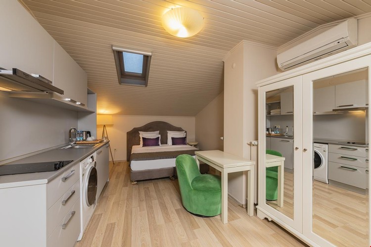 Çatı Teras Katı Oda