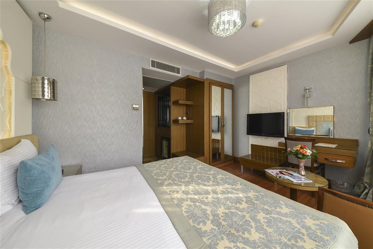 Superior Room, City View