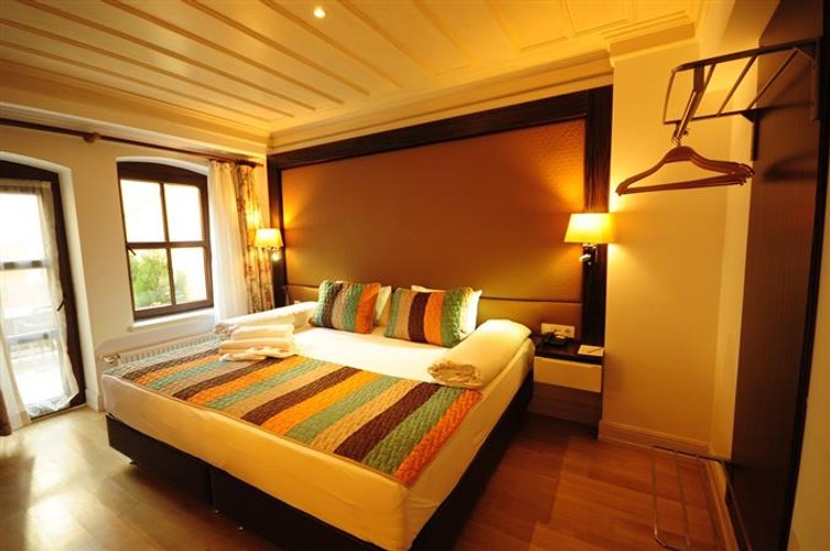 Terrace Room (Terrace)