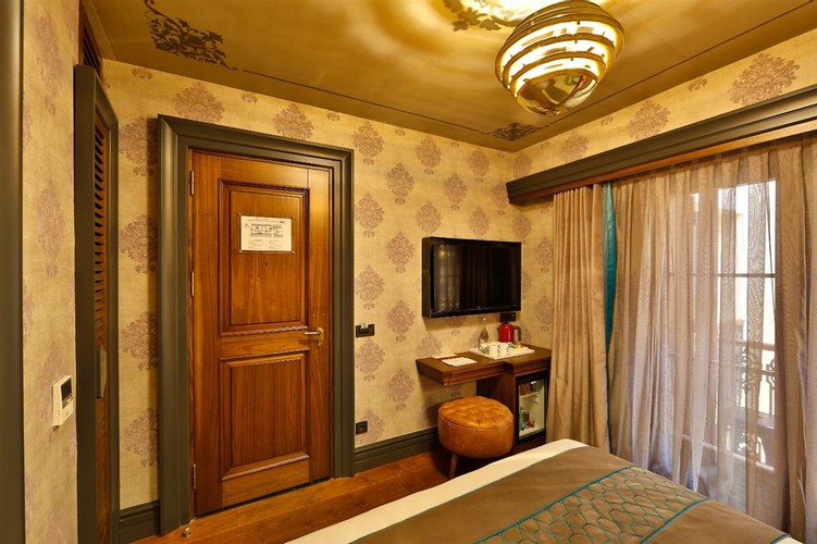 Aile Bağlantılı Odası