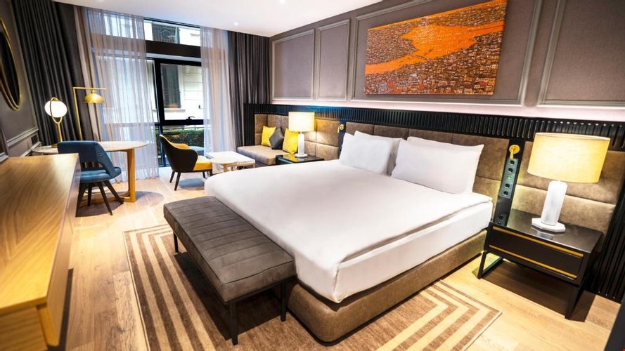 Superior Oda, Şehir Manzaralı