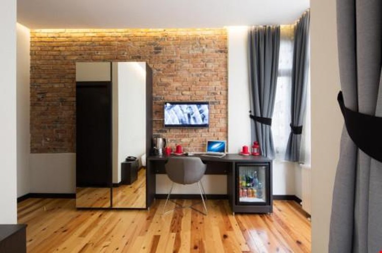 Deluxe Room, City View