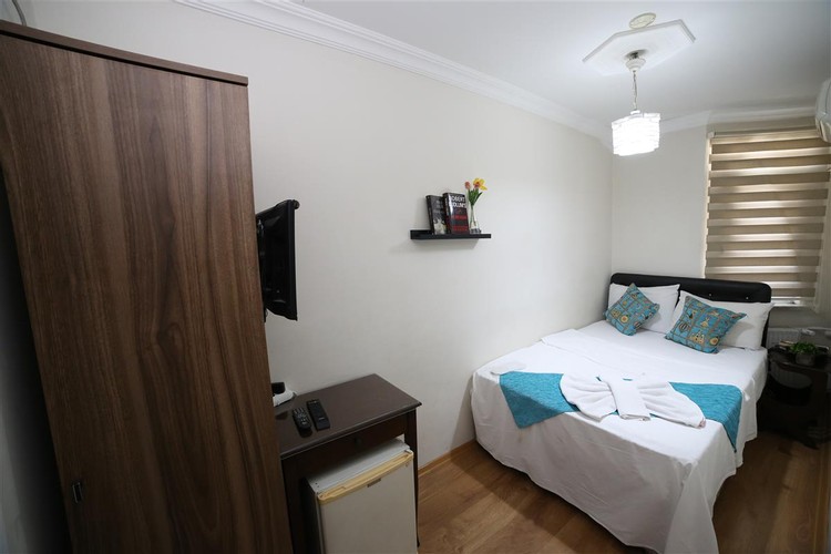 Economy Room (1 Person)