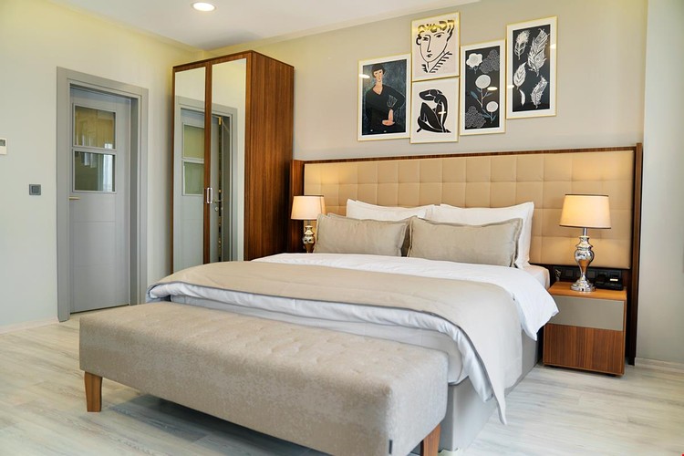 Suit Oda, Şehir Manzaralı