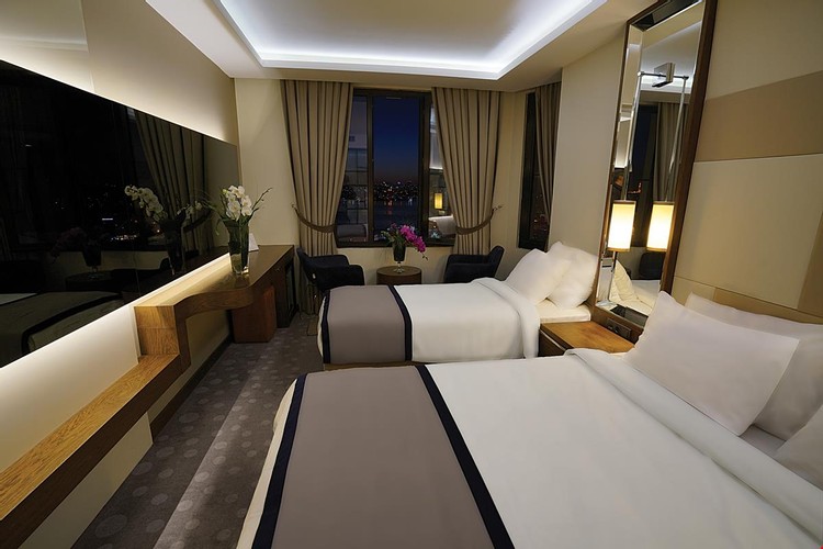 Family Room, Sea View