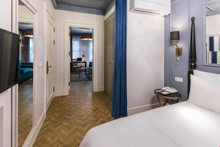 Deluxe Luxury Oda (Kanepe)