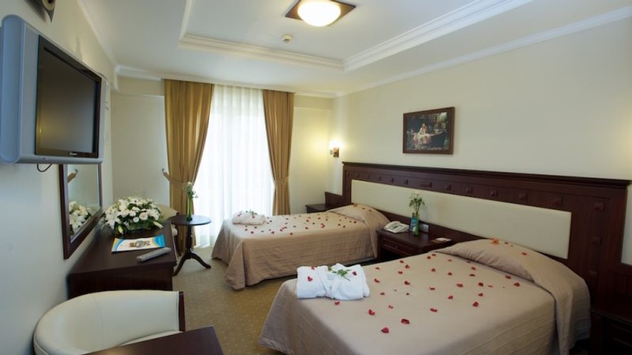 Standard Room, Land View