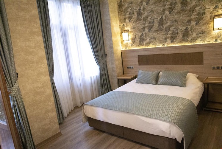 Deluxe Room, City View