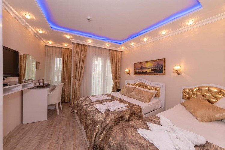 Deluxe Oda (3 Kişilik)