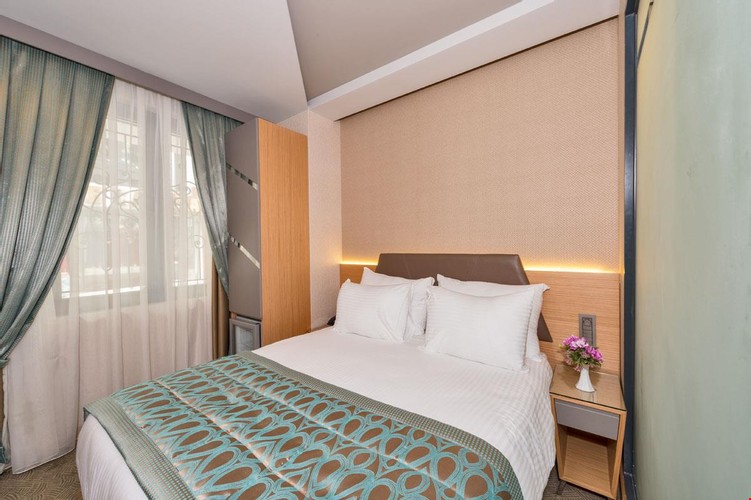 Standard Room (1 Person)