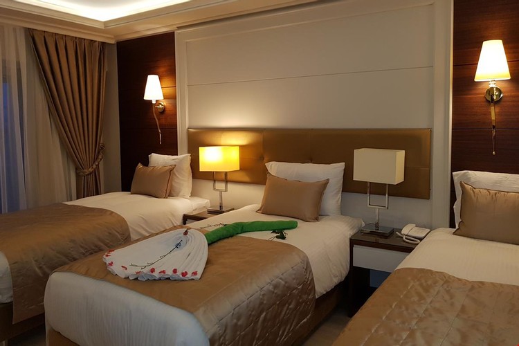 Deluxe Oda (3 Kişilik)